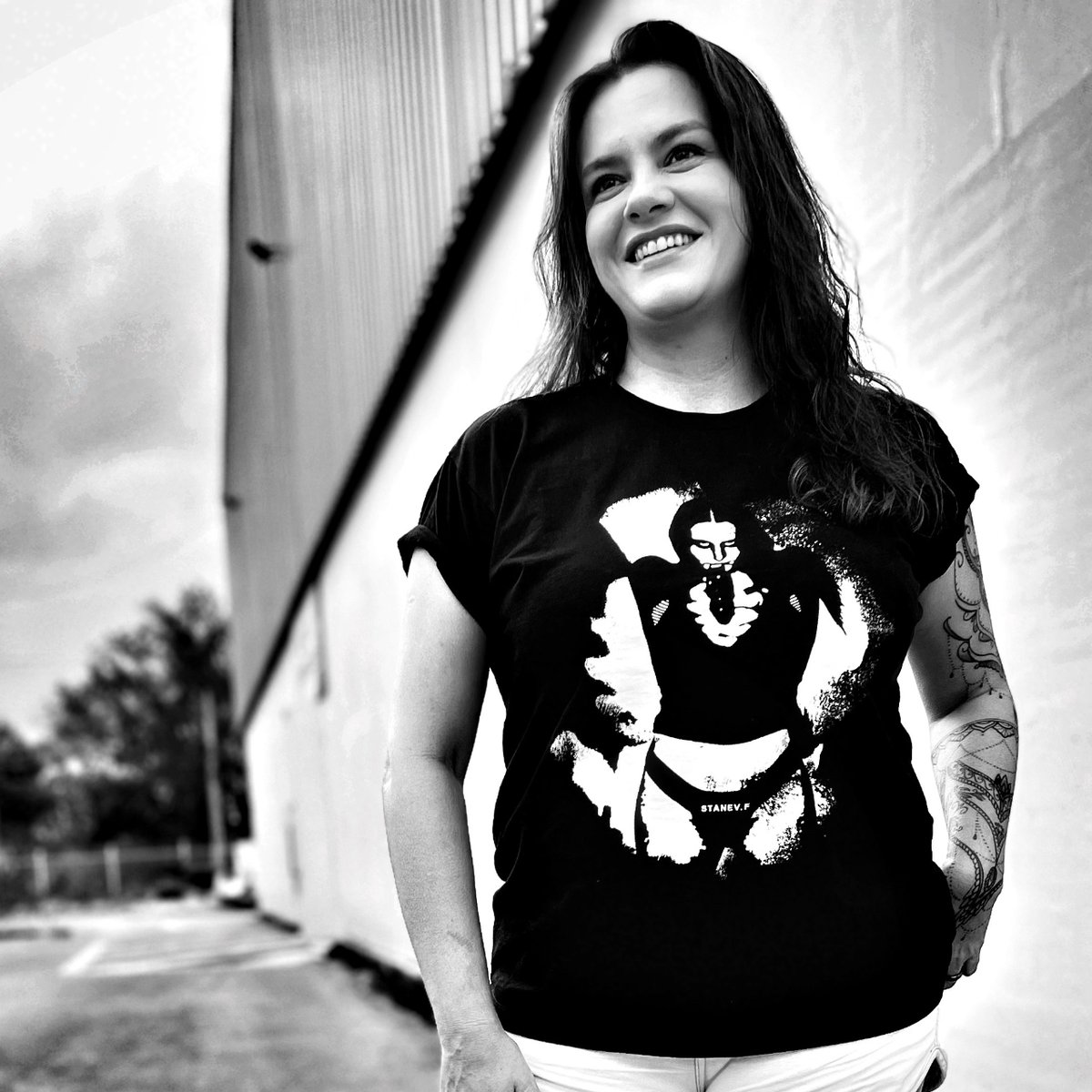stanevf_world's tweet photo. "Celebre a diversidade e a individualidade. 🌈"
#stanevf #diversidade #individualidade #moda #estilo #autenticidade #culturaalternativa #stanevfdarkwear #mulher https://t.co/GM3NUsrhQp