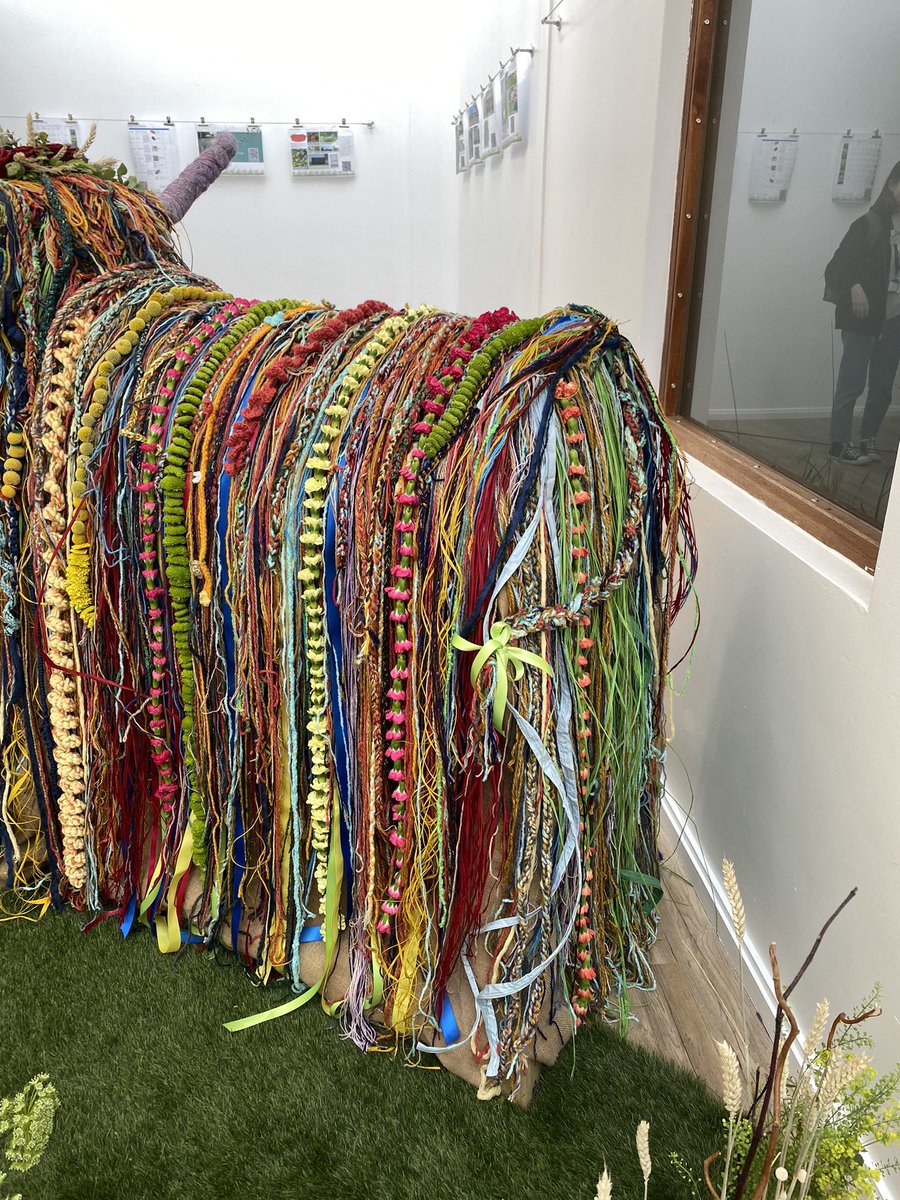 Fantastic day <a href="/MyerscoughColl/">Myerscough College & University Centre</a> Country Fair. We introduced #Myerscoo, lovingly created by the level 2 #florists and inspired by the artwork of <a href="/stevenbrownART/">Steven Brown Art</a> 🐮☀️🌹 #LoveOurColleges #JoyFE💛 #FloralArt