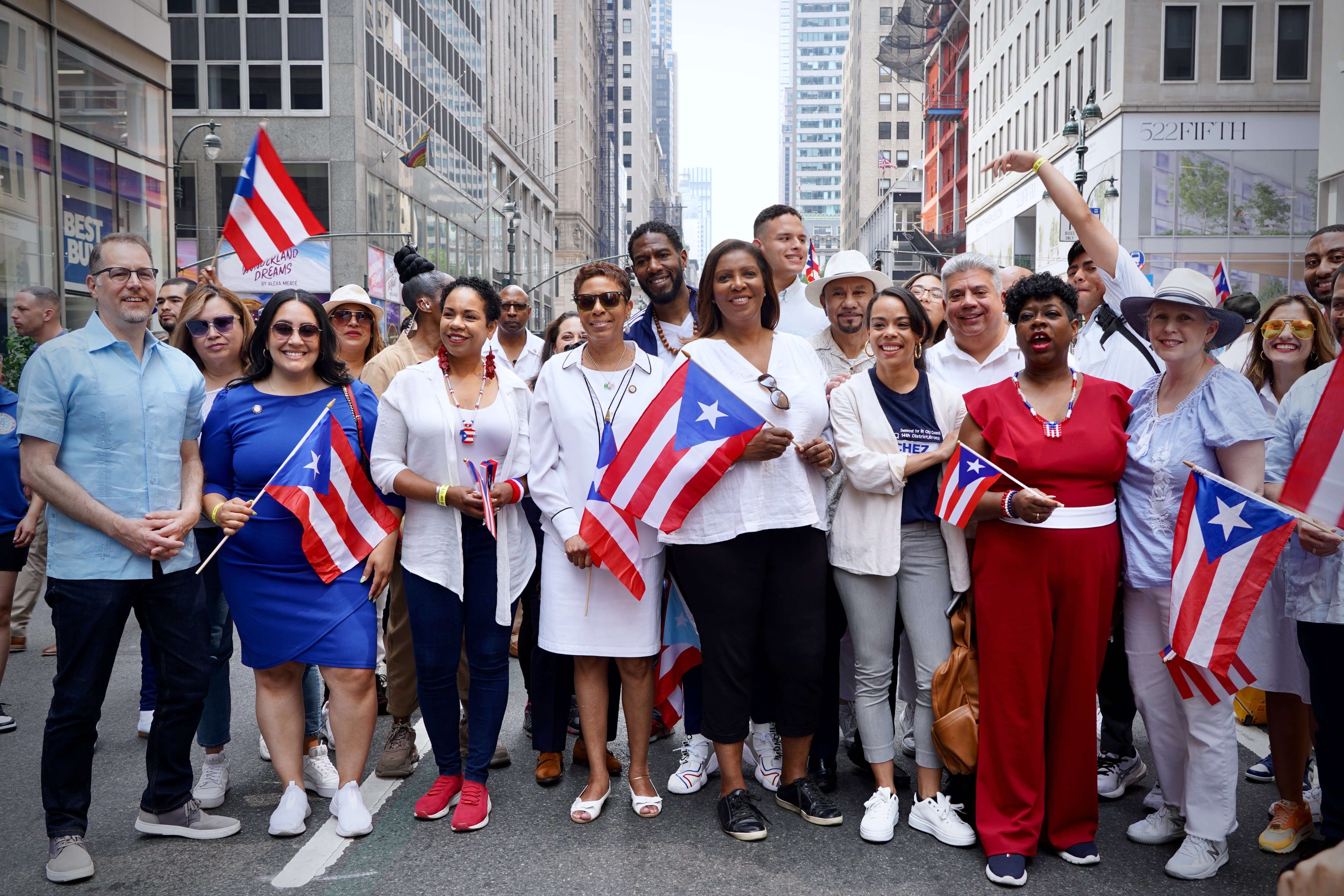 Council Member Amanda Farías (CMAmandaFarias) / Twitter