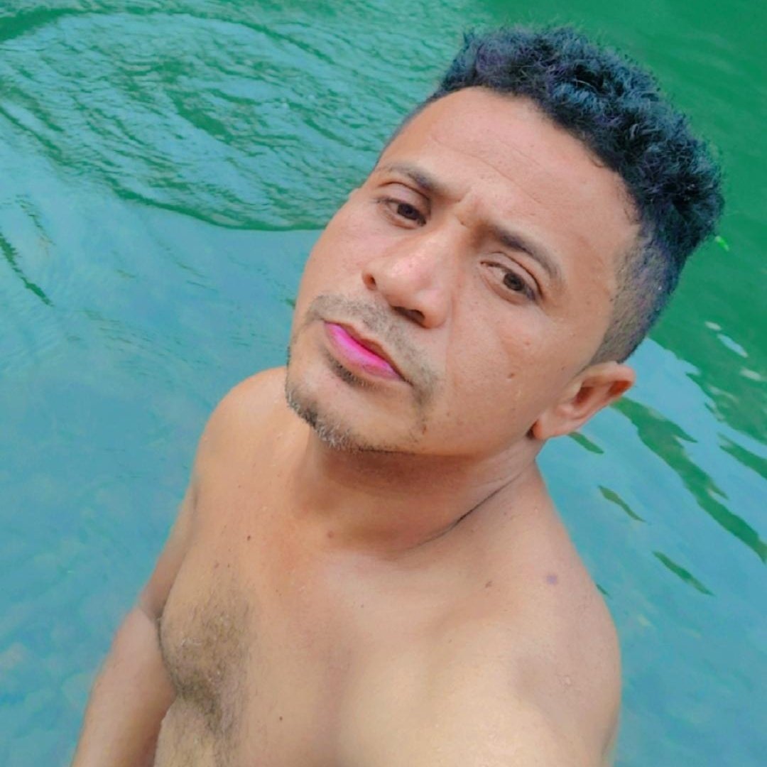clemilsonlopes1's tweet photo. #NewProfilePic https://t.co/Q7GGr1Z3qb