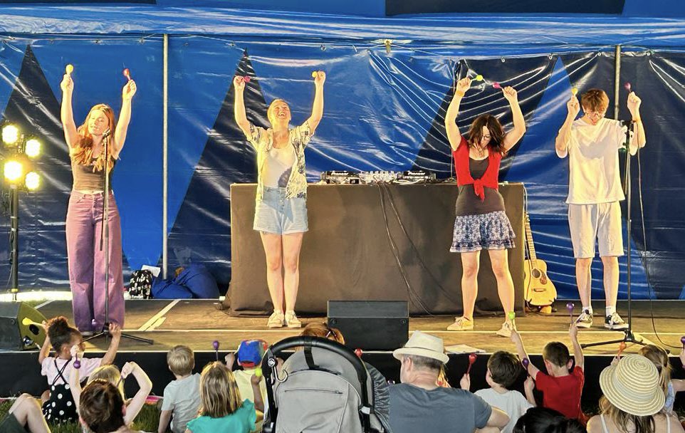 BoppinBunnies's tweet photo. An amazing weekend at the Greenwich #Together23
Check out our next Shows &amp; weekly Drop In music classes🌟🎶 #babyactivities #toddleractivities #babyclass #toddlerlife
https://t.co/0IHuHjnYre
@Royal_Greenwich @LewishamCouncil @LBofBexley @lb_southwark @Tramshed__ @CanaryWharfGrp https://t.co/5HgOMKyrEJ