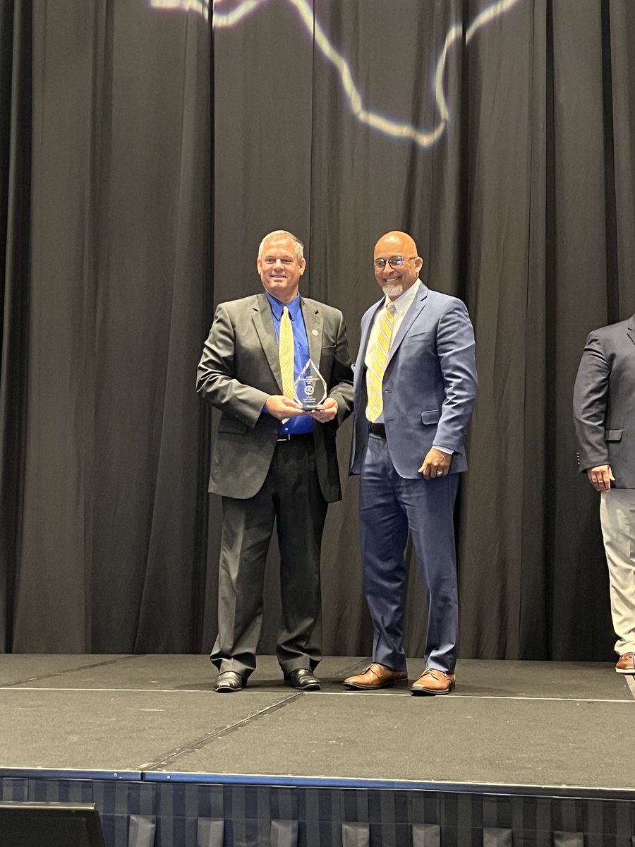 Congrats to SAISD’s Rodney Chant, athletic administrator of the year nominee! ⁦<a href="/SAISD_Athletics/">San Angelo ISD Athletics</a>⁩ ⁦<a href="/SanAngeloISD/">San Angelo ISD</a>⁩