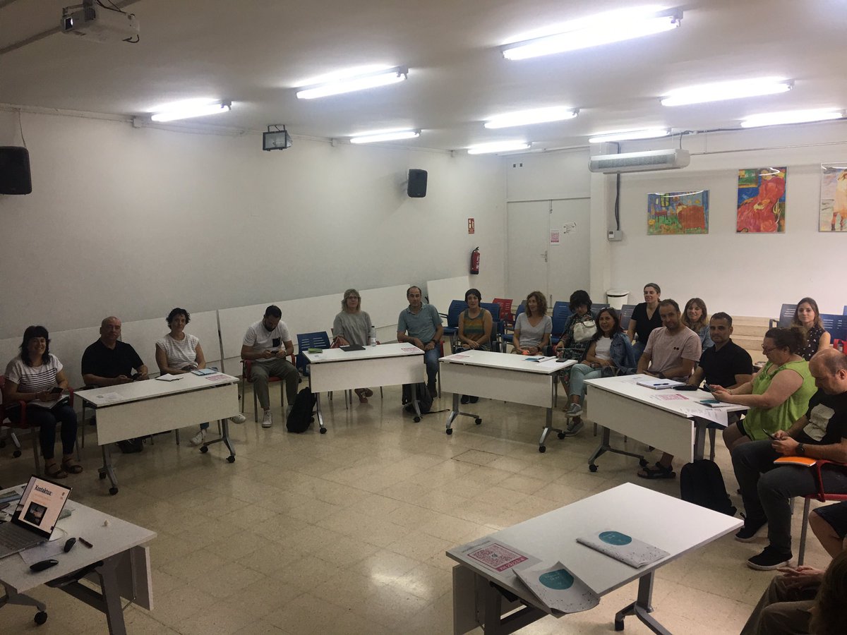 Joan den ostegunean, aldaketaz betetako ikastaro hau errepasatu genuen, baina beti bezala, hobeto elkarlanean eta partekatuz.