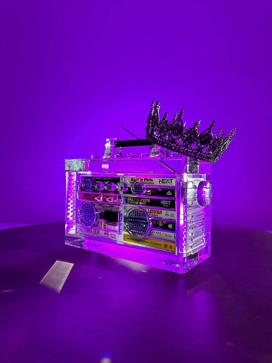 RockTheBells's tweet photo. Enter the #QueensOfTheMic Rhyme Capsule sweepstakes for a chance to win the exclusive Crystal Boombox Sculpture and GA tickets to the Rock The Bells Festival! 👑🎶 Enter before June 16, 2023, at 11:59pm EST! 

Enter for a chance to win at https://t.co/AwnN37UNHD #RhymeCapsule https://t.co/MweWdFB4XH