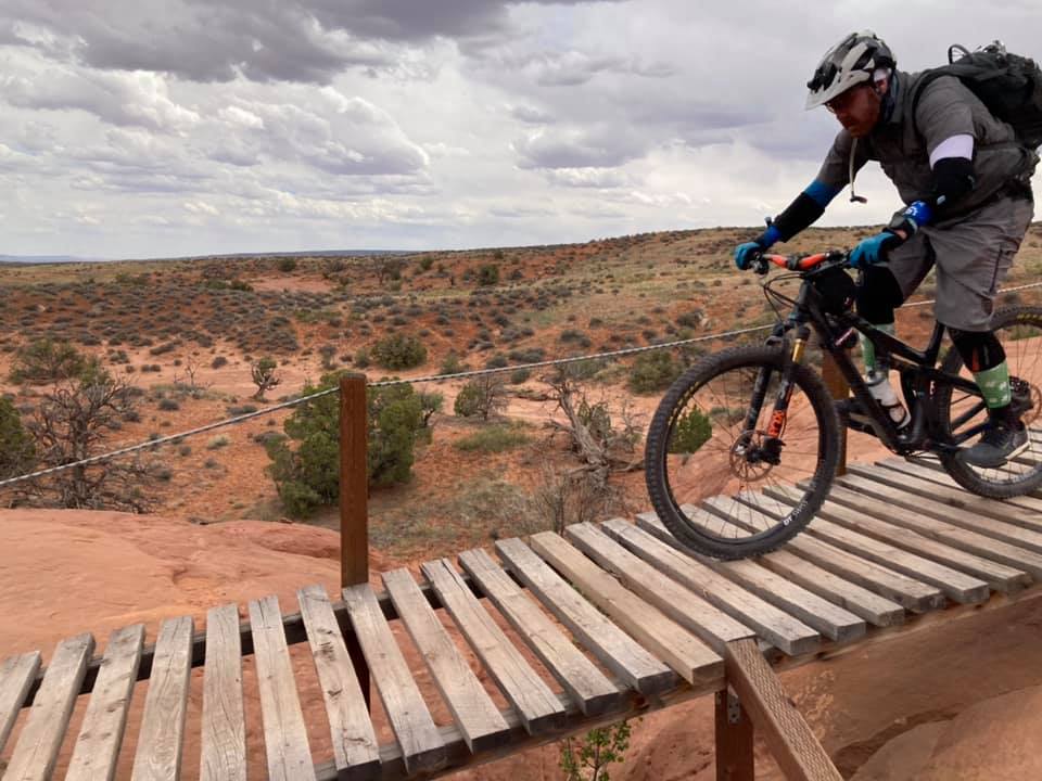 Can anyone else hear this picture?  🚴😄

📸: Mountain Tech Jimmy Martin

#mtblife #mtblove #moab
