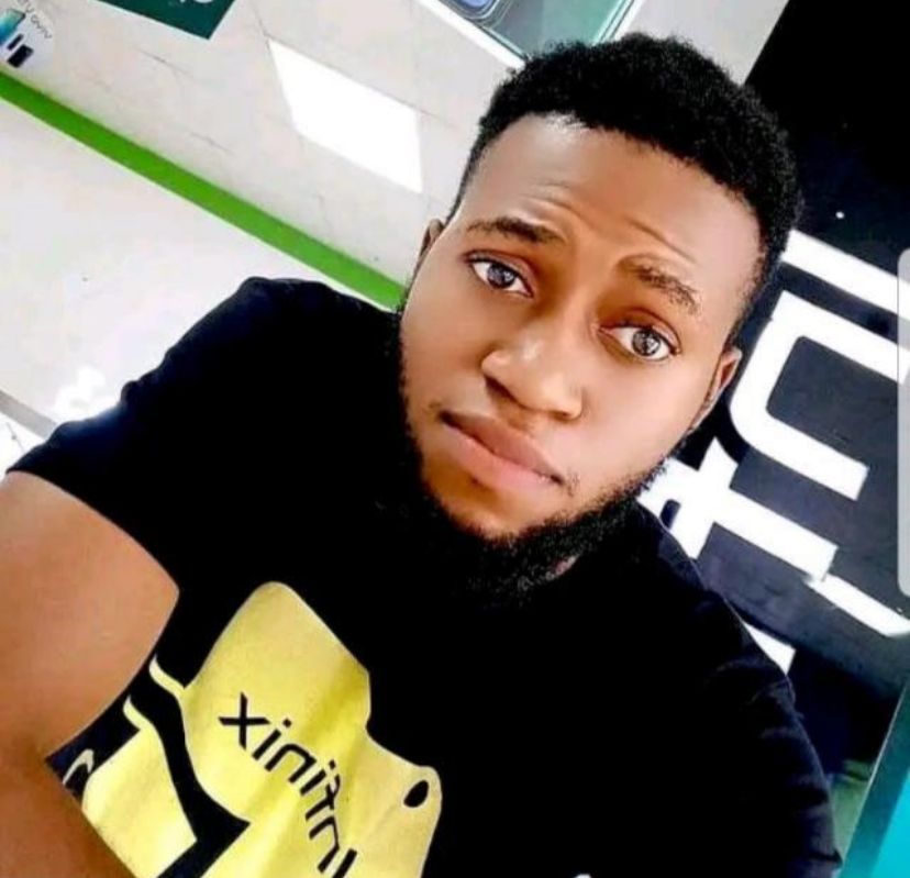 Avmsunn's tweet photo. *On this Special Day, the Association of Veterinary Medical Students, UNN Chapter celebrates 🥳 an Industrious ⚙️ personality in person of Amadi Olisa 🤩 who hails from the DVM IV Class in the Faculty of Veterinary Medicine, UNN. Happy Birthday 🎂*
#NAVMS Nigeria
@navms_official https://t.co/wDyiegxSqT