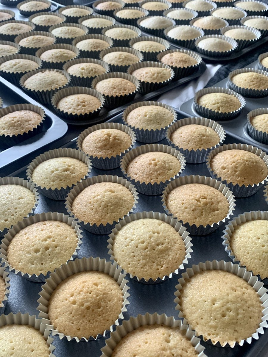 Cake4kindness's tweet photo. Can you guess what flavour cakes we are baking this week, for those experiencing #homelessness ?
#Kindness #KindnessMatters #cake4kindness #loneliness #socialisolation #baking #community #CommunityEngagement https://t.co/vW4WUo5xfv