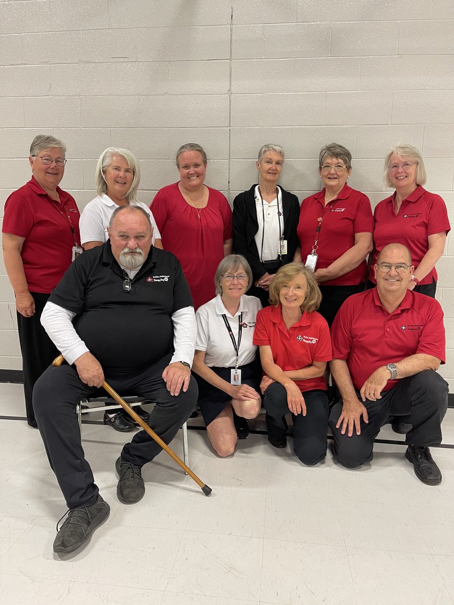 Our #SJASWO Sarnia-Lambton Therapy Dog Unit members during a break from an evaluation session in #sarnia on 10 June — A great and growing team! Do you live in Sarnia, and are interested in volunteering? Drop us a line on FB messenger, mailto:swo@sja.ca or call +1.519.432.1352