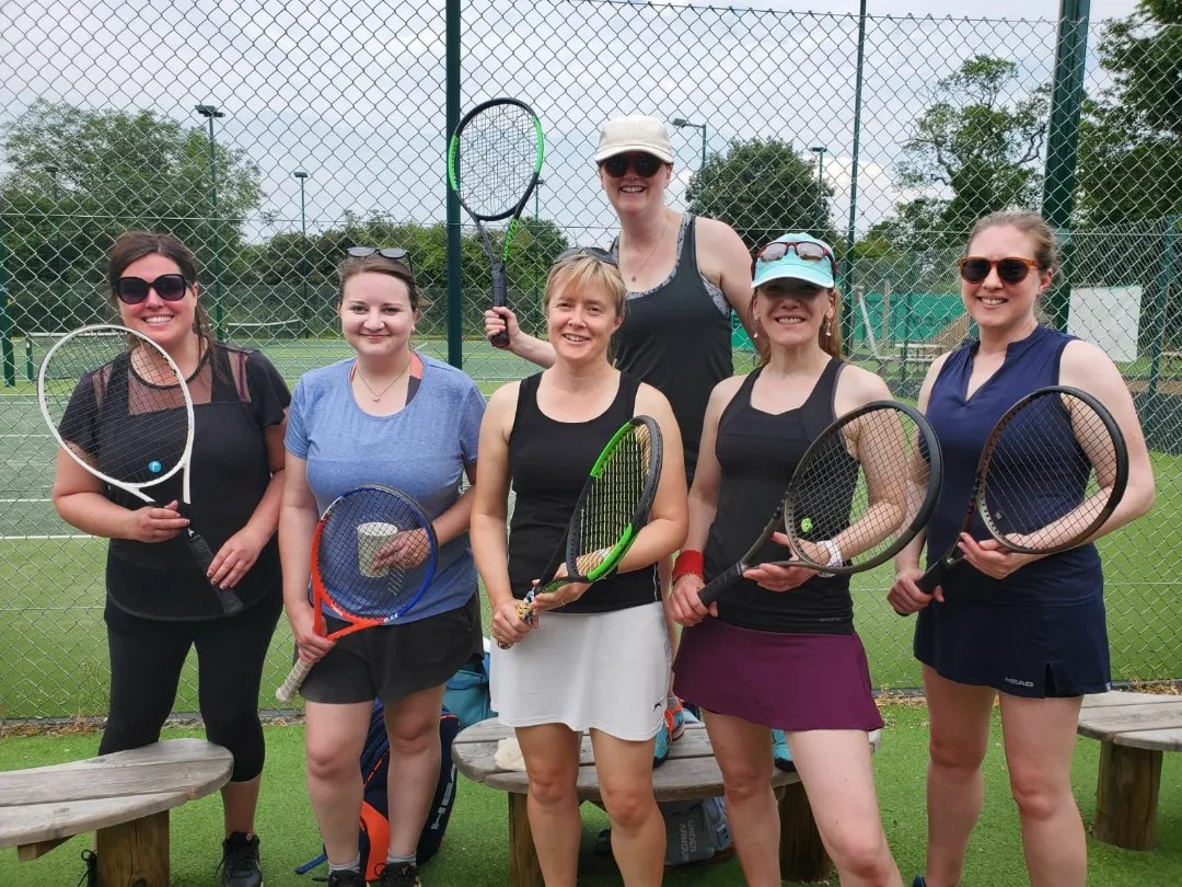 BGSCTennis's tweet photo. Hottest day of the year, but 4 teams were battling in the @handwtennis leagues. Men's C up 1st at home Vs Kempsey followed by Mixed B at Home Vs David Lloyd Broms, Ladies B Away Vs David Lloyd Worcs and Ladies C away at Belbroughton. Great effort TeamBG 🥵🎾💚 #teambg #barntgreen https://t.co/GxYflrB7aJ