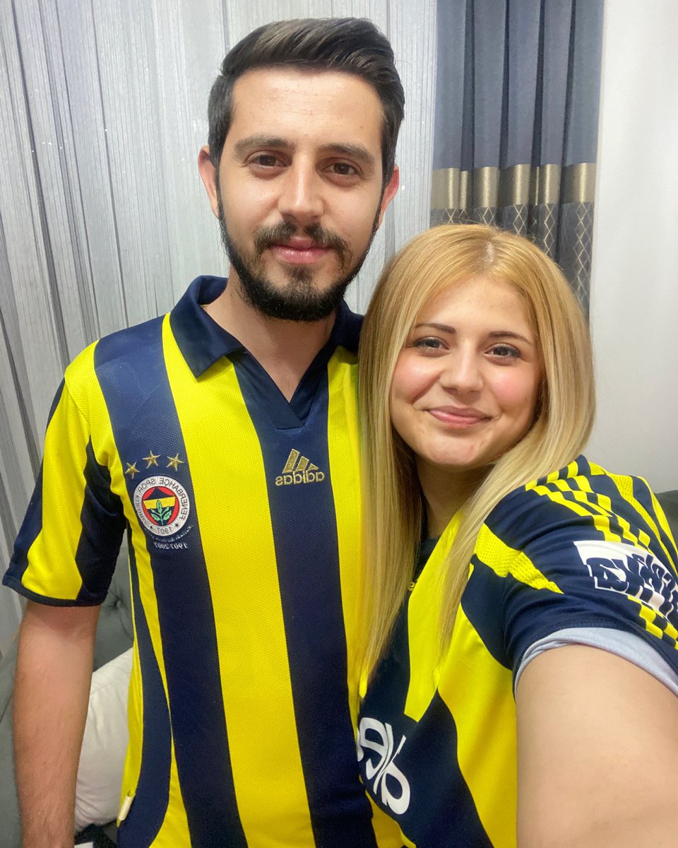 polensahan's tweet photo. #kocam  💛💙
#Fenerbahçe 
#Fenerbahçe-Başakşehir https://t.co/uIZxMzNz8X