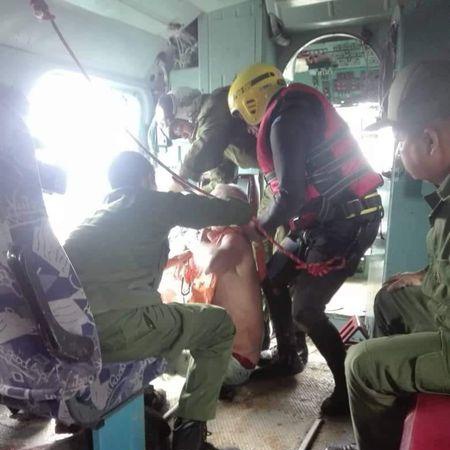 La contrarrevolución los llama "represores". Pero yo los veo siempre salvando vidas.👇
#FuerzaCuba