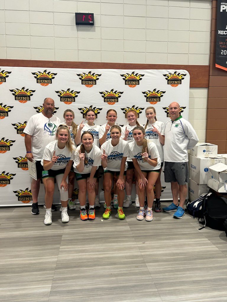 ND Attack 16 U Green Girls defeat MN Suns 41-28.