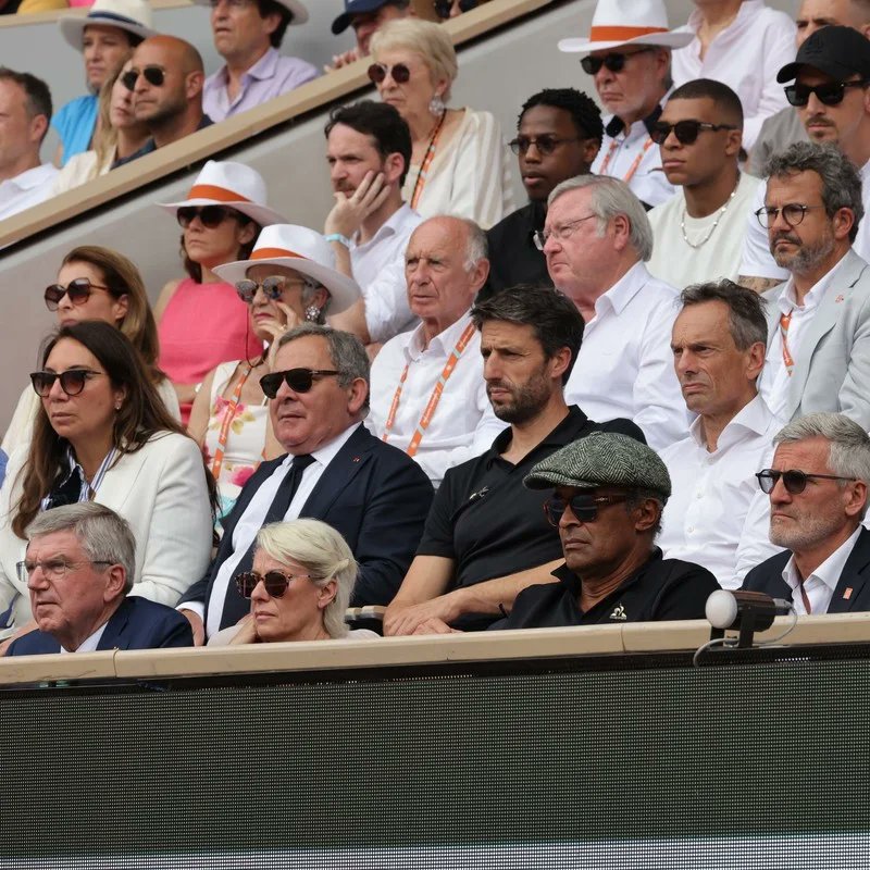 Un honneur d'avoir reçu ce WE le Président du CIO, Mr Thomas Bach, pour partager les finales dames et hommes et visiter ensemble le nouveau stade Roland-Garros.
