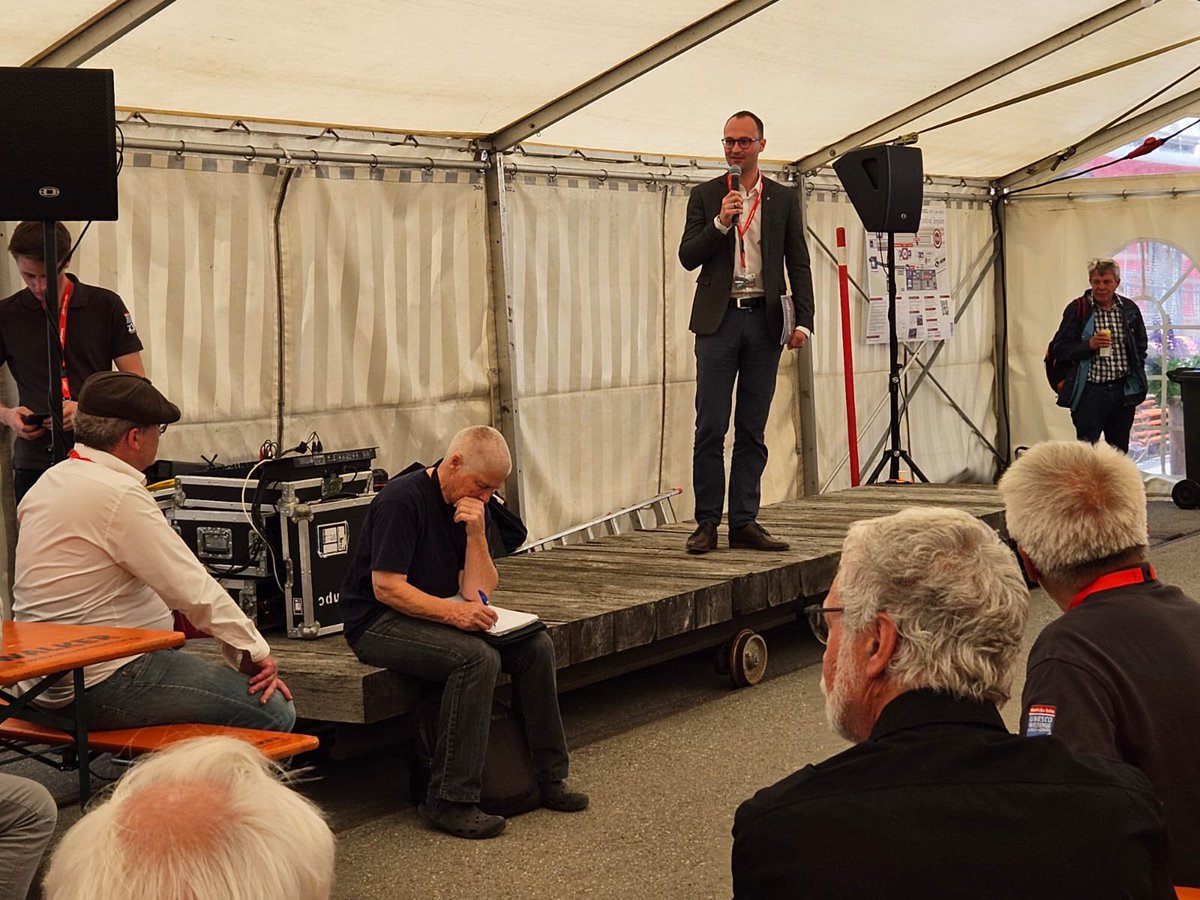 20 Jahre <a href="/historic_rhb/">historic RhB</a> - wahrlich ein Grund zum Feiern! Es war mir als Präsident eine grosse Ehre, so viele Gäste in Bergün/Bravuogn begrüssen zu dürfen! Danke an alle, die mitgewirkt haben und sich tagtäglich für das historische Erbe der <a href="/rhaetischebahn/">Rhätische Bahn</a> einsetzen!