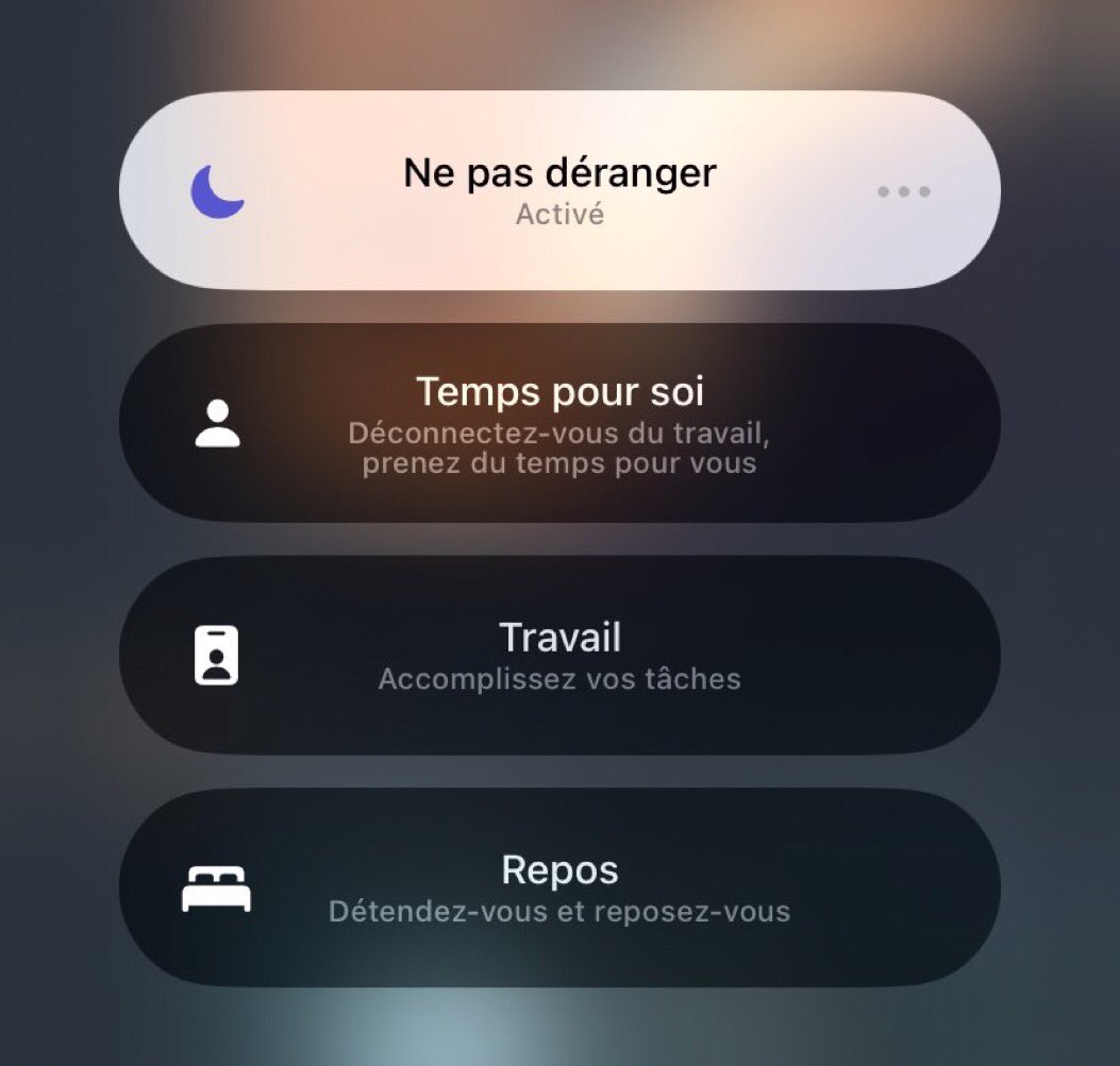 jolafrite_'s tweet photo. « Pourquoi tu répond jamais » « arrête de mettre des remis » « arrête de faire la star » « tu vois pas mes notifications ??? » 

Moi : https://t.co/qX6W389mC2