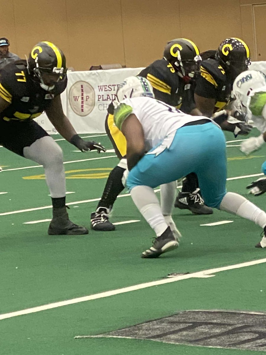 bigjean72's tweet photo. I am so grateful to have started my professional journey in Arena, this experience has taught me so much especially knowing what I need work on. I am so bless to have met new brother's and even old ones along the way, its only up from here🙏🙏
#GrizzGang #GoMustangs @AdamsStFTBL https://t.co/KrlC9i4WXc