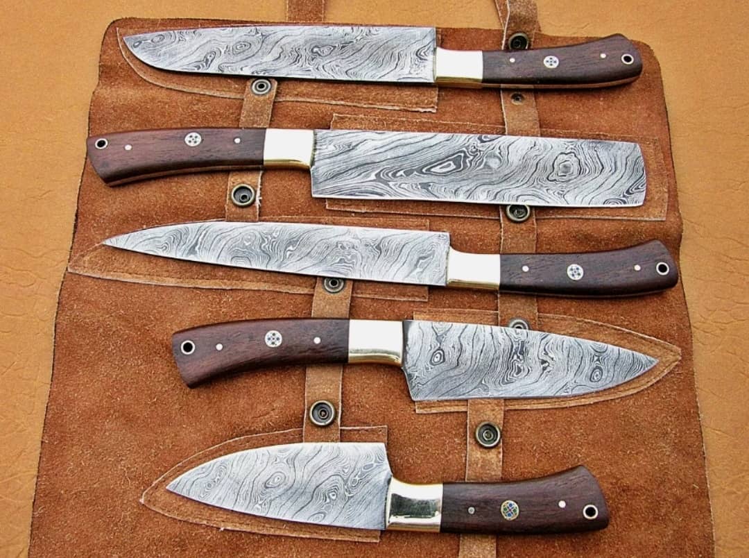 dragon_knives01 tweet picture