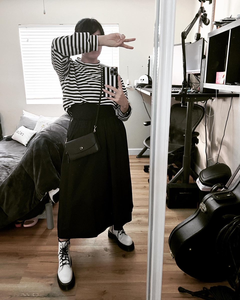 JustSheikk's tweet photo. Just loving black and white vibes. 🩶 https://t.co/zl9fUHBLYt