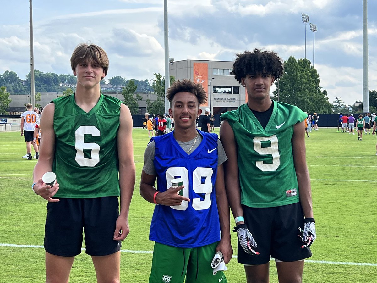 amatt186's tweet photo. great time at the @Vol_Football camp today! @RecruitTheHill @GreenHill_Hawks @Jcrouch17 @OnTopAthletics @thompsmd23 https://t.co/xk4VKZLA9U