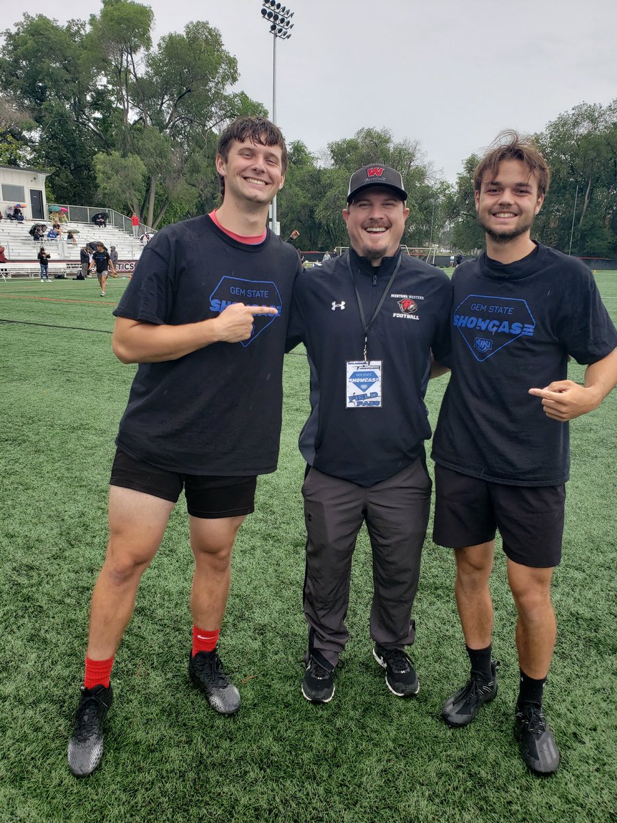 london_zander's tweet photo. Had a great time at the Gem State Showcase! Learned a lot, competed with my man @__at_3__ and talked to some coaches! 
@Aydanp327 @Coach_Dunning @Coach_Masterson @coachbryanmills @CoachTaylorEOU @CoachRamsey406 @CI_CoachBale @CoachHafner https://t.co/j4lMMyBlXV