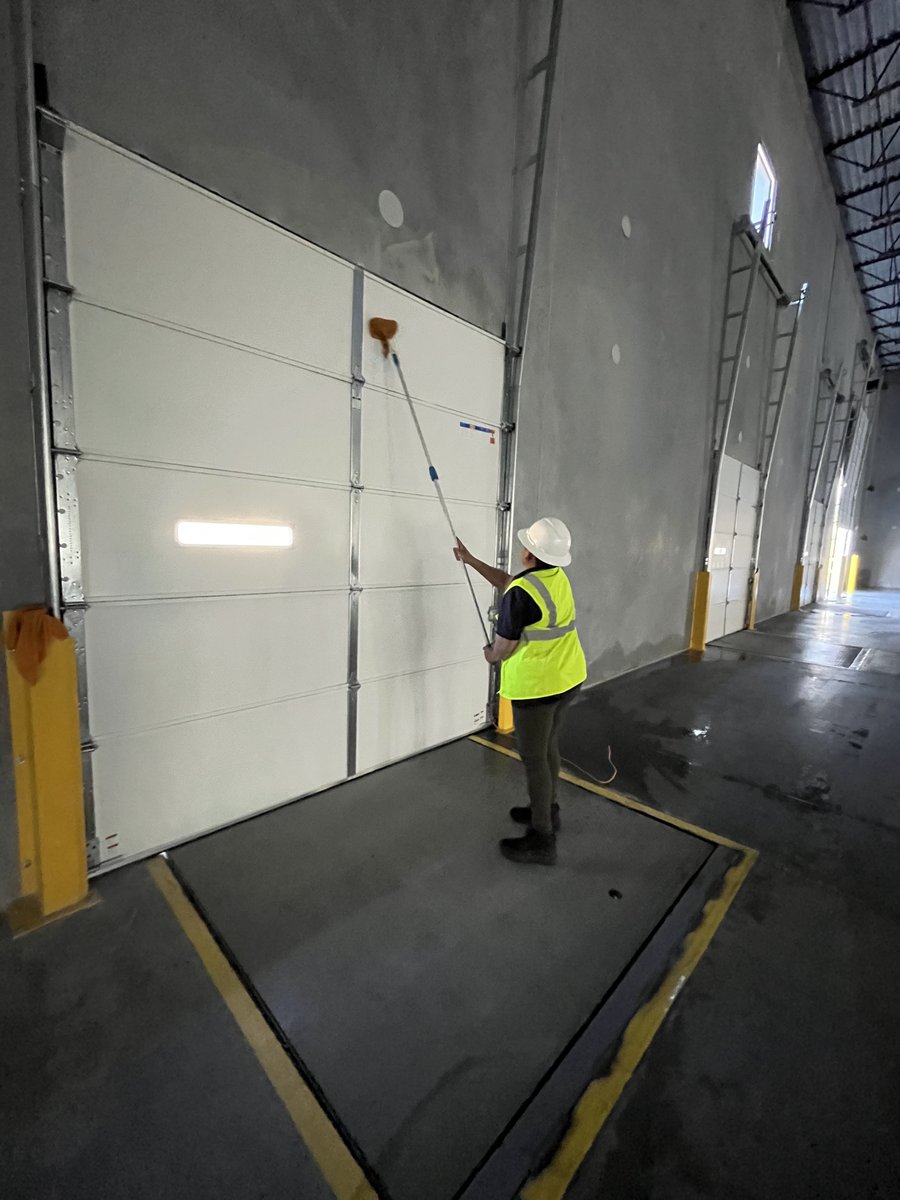 cleanmethod's tweet image. We can tackle the BIG jobs (BIG as in warehouse BIG)!

Get in touch to get a personalized quote! #WeClean
cleanmethod.com/commercial-cle…