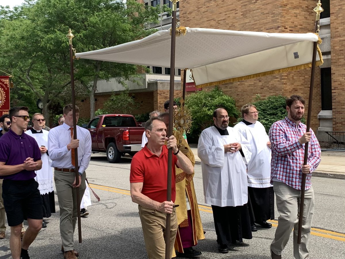fr_michaelk's tweet photo. Bishop Persico @ErieRCD leading the Corpus Christi procession through downtown Erie and through @GannonU campus. https://t.co/8MeaI8PYhW