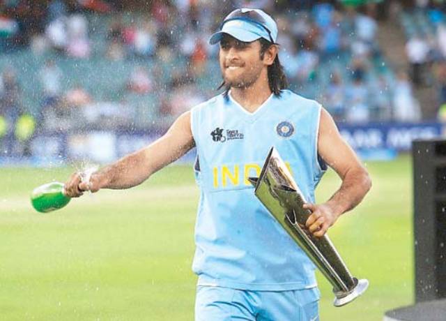 Harbhajan and the entire Ganguly era cricketers cannot digest the fact that a boy from Ranchi turned out to be a bigger cricketer than them and has gained a cult fan following. The fact that Dhoni never reacts to these salty ex-cricketers  shows his class as a person.