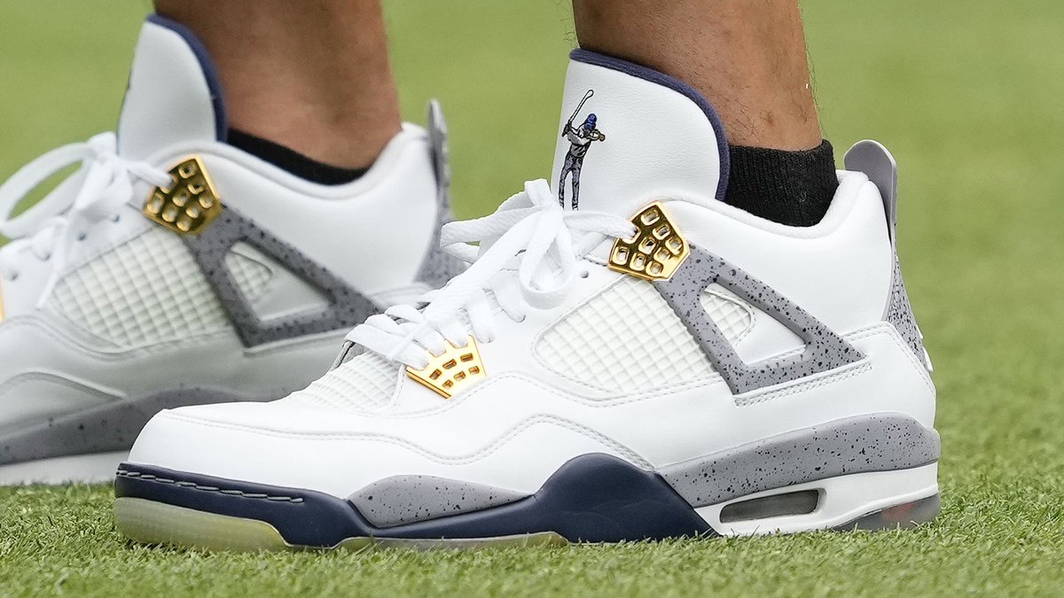 Complex Sneakers tweet media