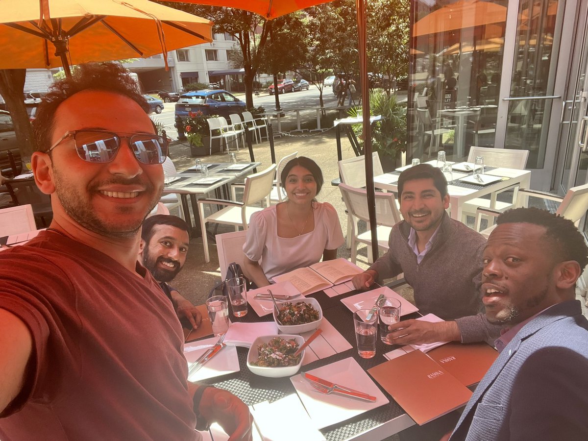 JasneetDevgun's tweet photo. Some of us #EPeeps class of 2025 having a farewell lunch before heading back home ✈️ had an incredible time at #EP101! 
@BFatundeMD @narrowQRS @Drdevignair @utedrow @KrishKancharla @Ed_Gerst @MRobinsonEP @MRazminia @AndrewKrahnMD https://t.co/dEh56DGLXX
