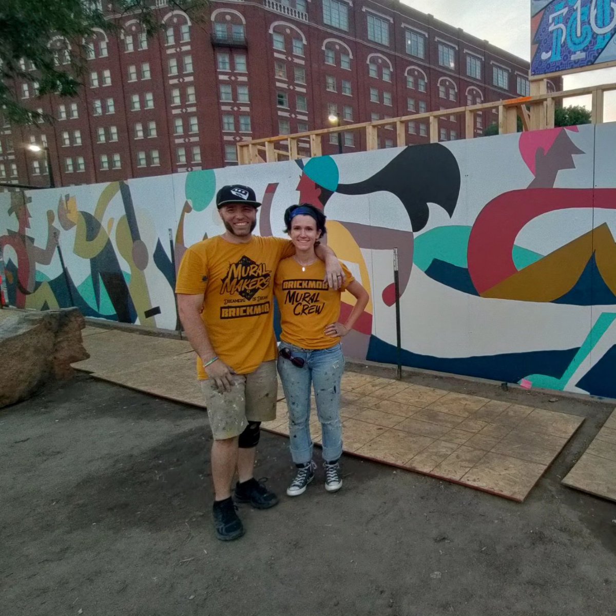 BrickmobBrickUp's tweet photo. Our Riverfest/Habitat for Humanity 2023 community mural finished as planned! Thanks to EVERYONE that came to support the event! We had a blast ICT! π₯³
#mural #wichita #wichitariverfest #FestForward #habitatforhumanity #brickmob #publicart #community #festival #brickmobbrickup https://t.co/zKWBt4rjhu