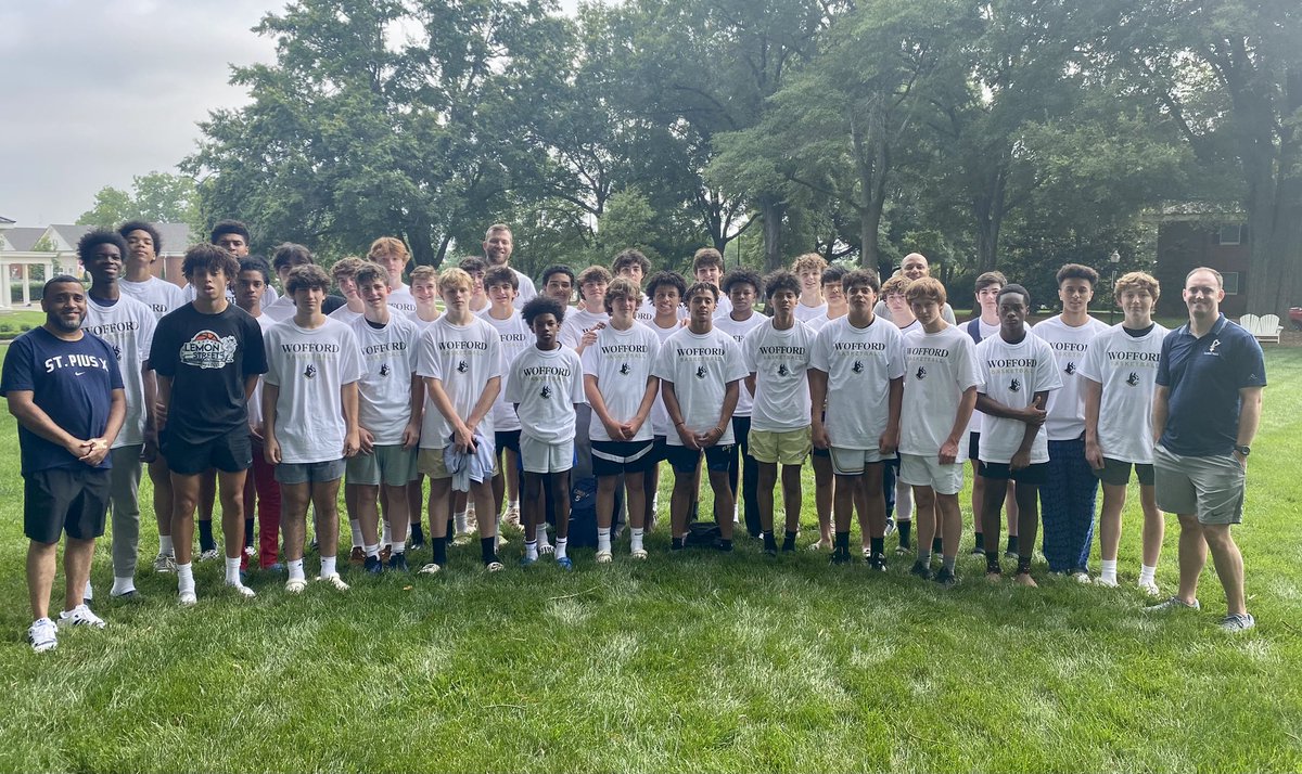 Our annual trip to Wofford College team camp was a success! Played some good competition, got better, and bonded as a group. Looking forward to another week of summer 🏀!
#together