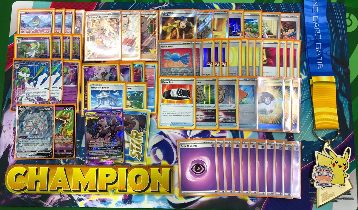 lily simms 🍓 tweet media