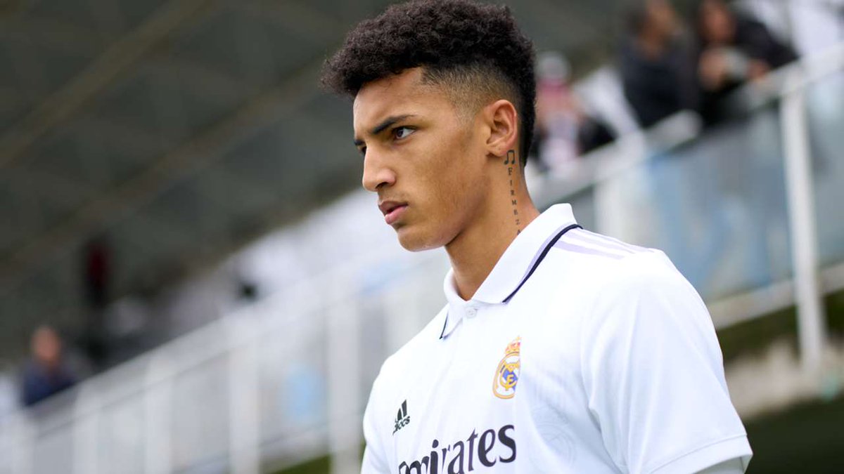 SirGevvy's tweet photo. so madrid this season made a comeback against Barca... one was Real Madrid and other was Castilla 😂🤍 I Love this teams so much!!! https://t.co/ONz4Wi2cTZ