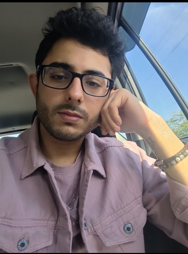 carryxrupali's tweet photo. Happiest Birthday Ajey!!
@CarryMinati #carryminati ilysm<3 https://t.co/2YAPX4Ui0d