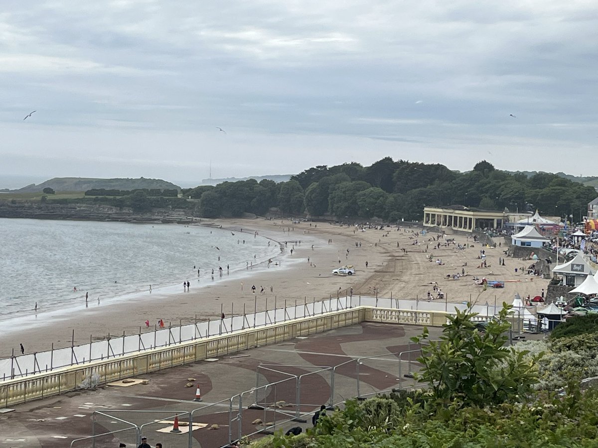 nice afternoon in barrybados #gavinandstacey for the car show