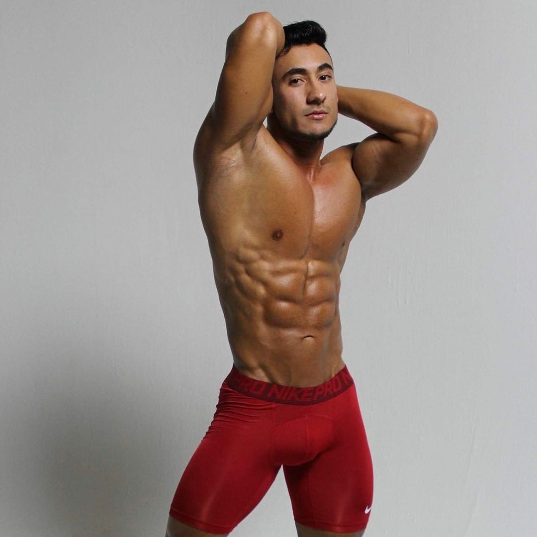 Sthenolagnia on Twitter