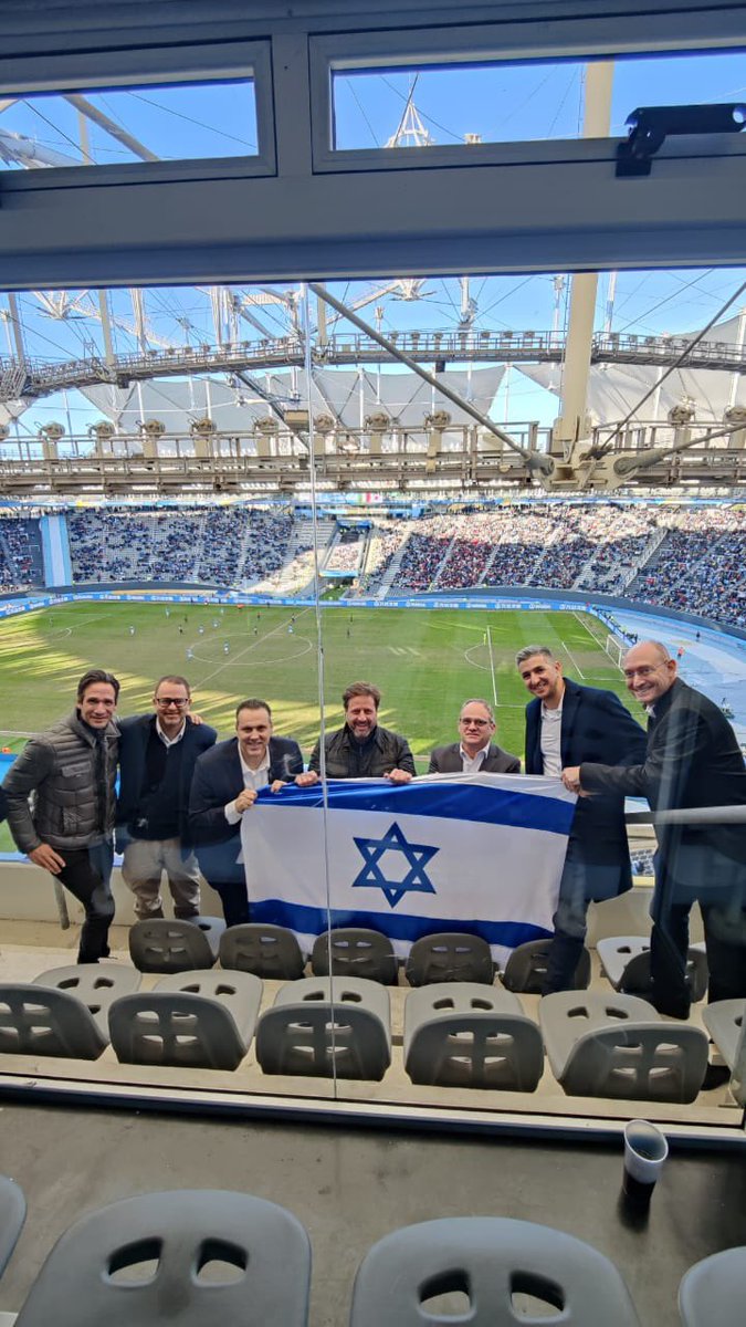 Eyal Sela tweet media