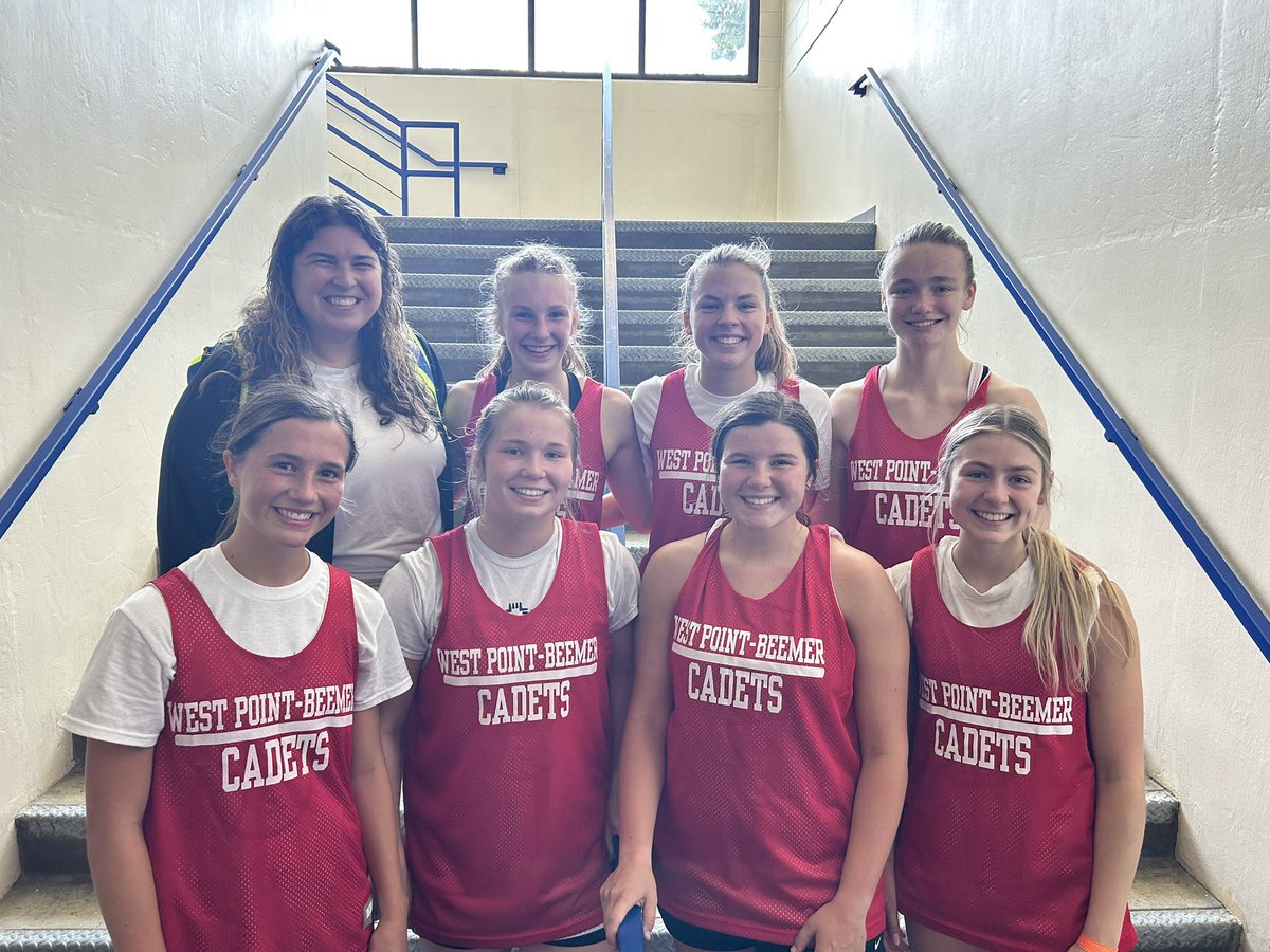 Awesome weekend for our juniors and seniors (minus one!) out in Kearney at Miss Basketball! 4-1 and 3rd place finish!