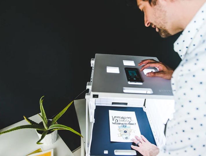 shotboxme's tweet photo. https://t.co/LYHtdvVUBO
The SHOTBOX is a fast and easy scanner. Get high quality scans of journals, scrapbooks, photos, or documents just using your phone.
#ShotboxMe #Shotbox #Scanner #PortablePhotoStudio #Photographs https://t.co/3aKSElnvxi