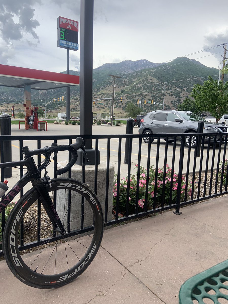 Gasstationfoodcyclist tweet media