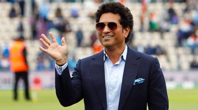 IndiansVoiceUK's tweet photo. WTC Final: I fail to understand the exclusion of Ashwin, says Tendulkar after India's defeat.
#CricketTwitter #WTCFinal2023 #WTC2023Final 
https://t.co/sUTlcA1Tw1 https://t.co/NowT7ESeeR
