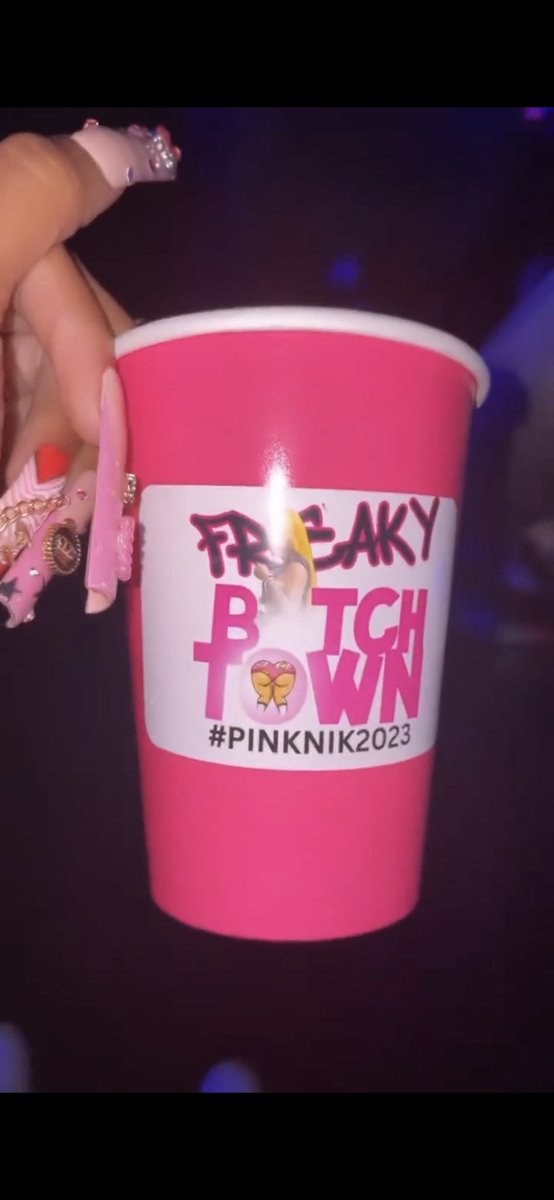 sheisindi's tweet photo. Juicy Bitch🫦🔥
#PinkNik https://t.co/73heqD4PkT
