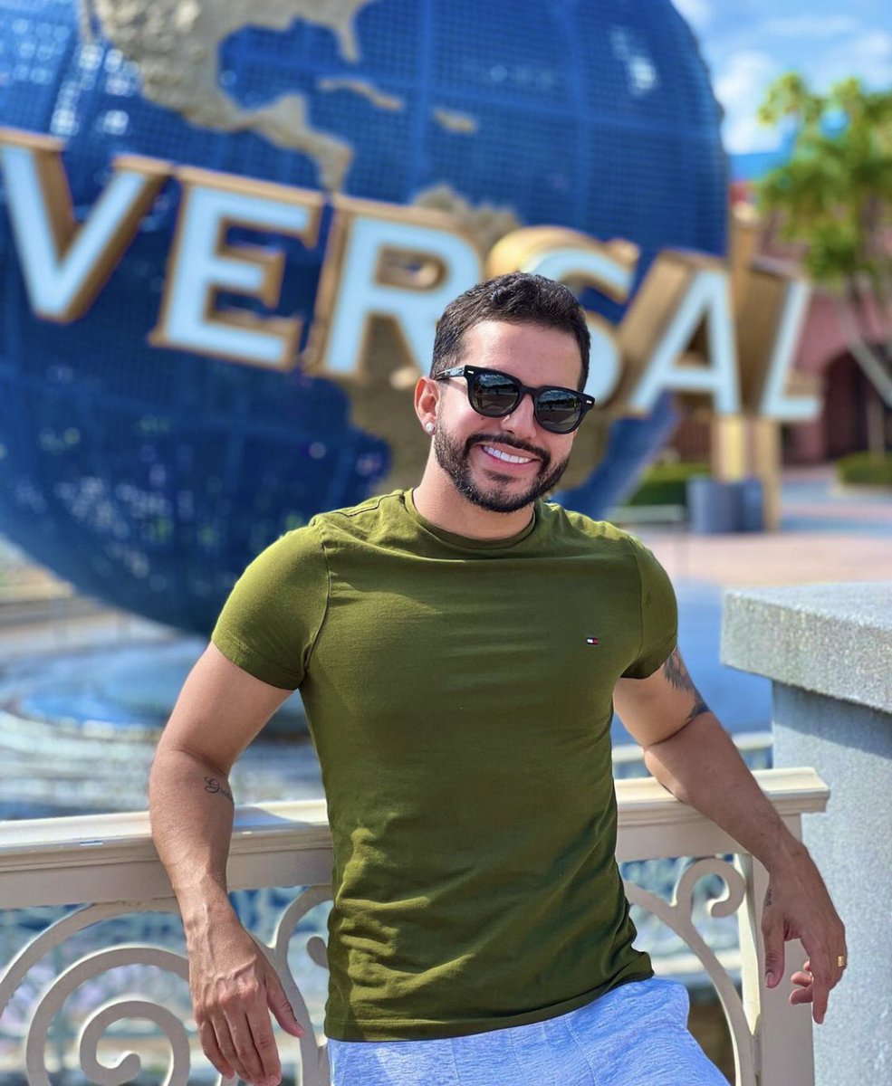 PARCIAIS_'s tweet photo. 🚨Na Mira da Record, depois de toda a polêmica que aconteceu na noite de ontem, o diretor da fazenda já está de olho nesses três. Um deles deve está em Afazenda pela escolha do Carelli 
#Afazenda #Afazenda15 https://t.co/cZ6zhcgn5b