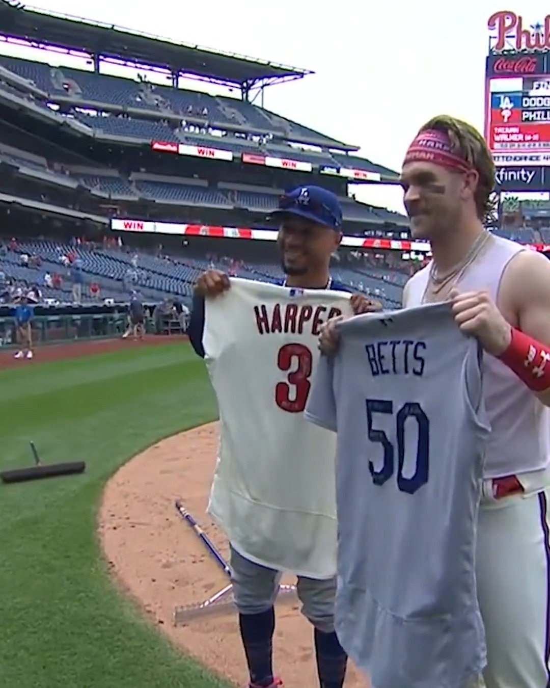 Dodgers Star Mookie Betts Swaps Jerseys with Phillies Bryce Harper - Inside  the Dodgers