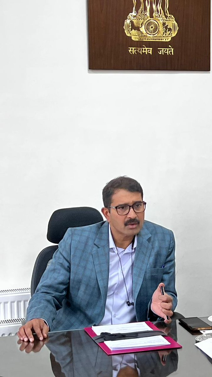 Chief General Manager, Indian Oil Corp. (Aviation fuel) Amit Gupta met Divisional Commissioner, Ladakh to coordinate setting up of new Aviation Fuel Stations at Kargil & Leh Civil Aviation Dept. Ladakh had requisitioned for the facilities for civilian ATF demand @lg_ladakh