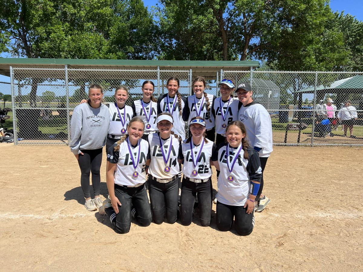 Congratulations to 16U Royal who took second place in the gold bracket of the Lexi Krestch Summer Showdown!🥈🥎 #ISAproud #makeanimpact #softball