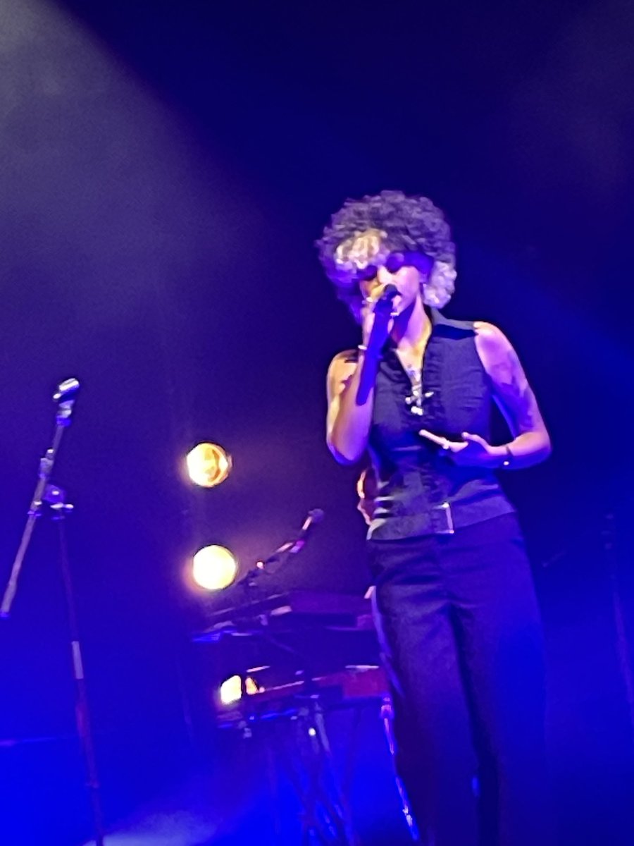 catchpole75's tweet photo. Got my #dopamine fix via the supremely talented @nxdiamusic  part of Christine and the Queens' Meltdown @southbankcentre #sublime 💛💛 https://t.co/l4OTyZJQRF