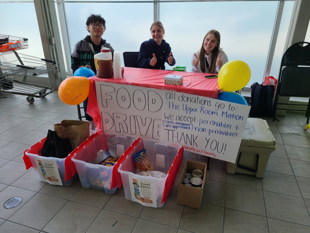 VSS Social Justice 12 pulling in food donations for <a href="/VernonURM/">Upper Room Mission</a> at Superstore today! #sd22learns