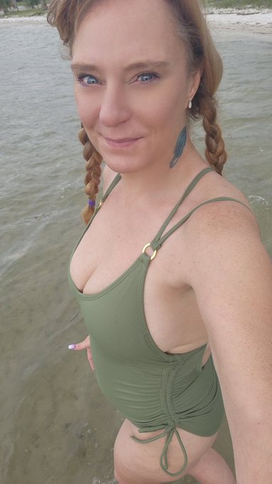 I&#039;m having a lovely weekend....hbu? #milf #allnatural #PCB https://t.co/S1yjektHIv<a href="/tag/milf"class="tags">&#35;milf</a><a href="/tag/allnatural"class="tags">&#35;allnatural</a><a href="/tag/pcb"class="tags"><span>&#35;pcb</span></a>