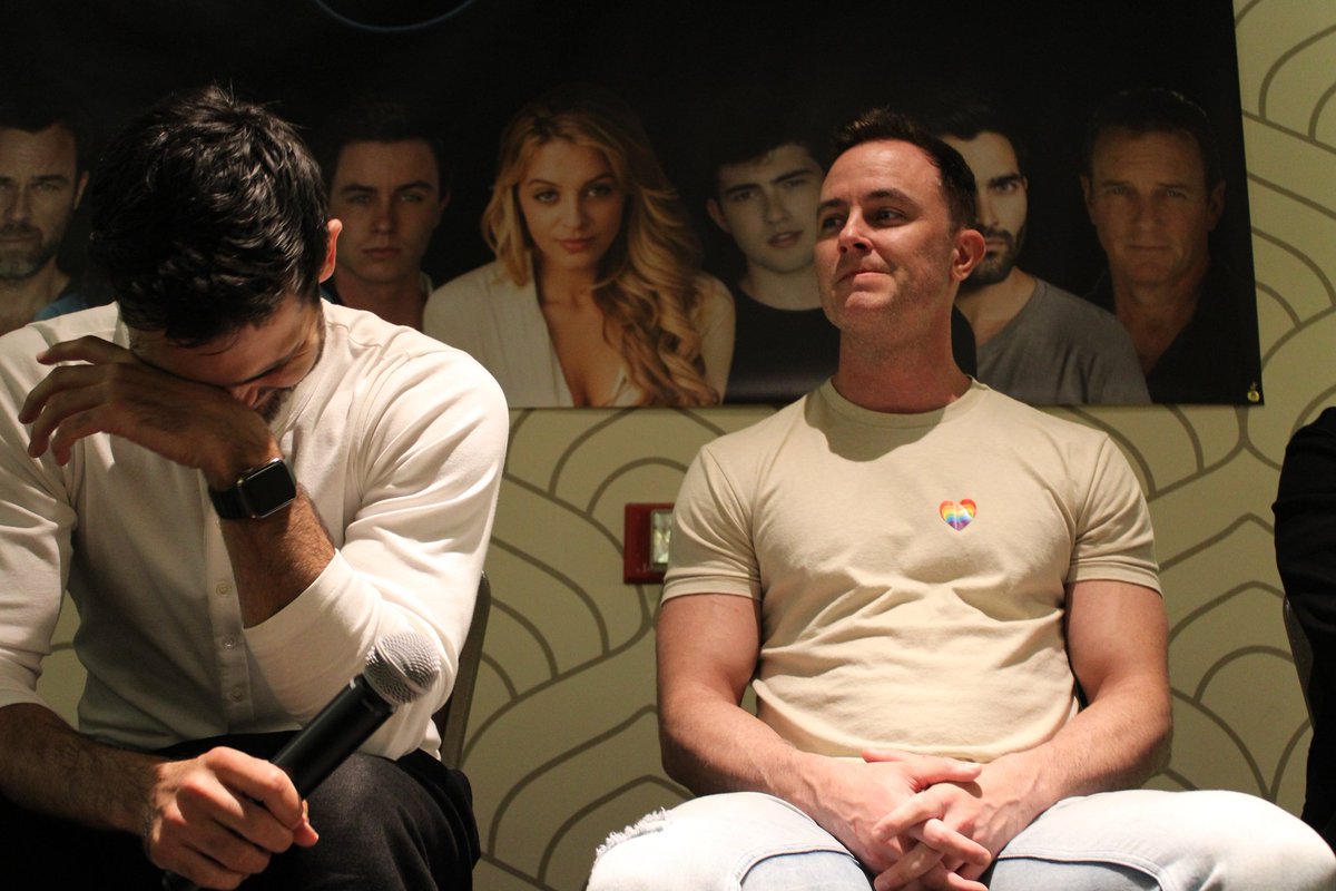howlercon's tweet photo. This about sums up @tylerhoechlin every Howler weekend... full of full belly laughs & face palms. #TeenWolf #HowlerCon https://t.co/kCTnqlK3HS
